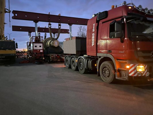 <h1>​Комплексная логистика для груза весом более 230 тонн</h1>